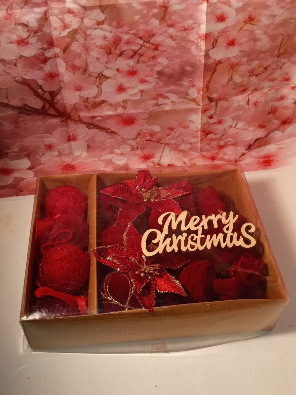 BEAUTIFUL BURGUNDY VELVET CHRISTMAS ORNAMENTS DECORATIONS